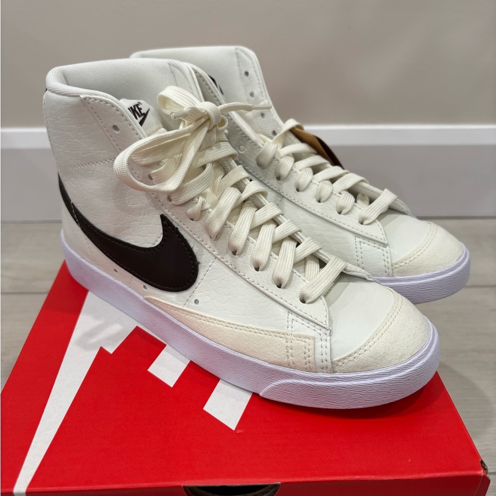 Nike Blazers Mid 77